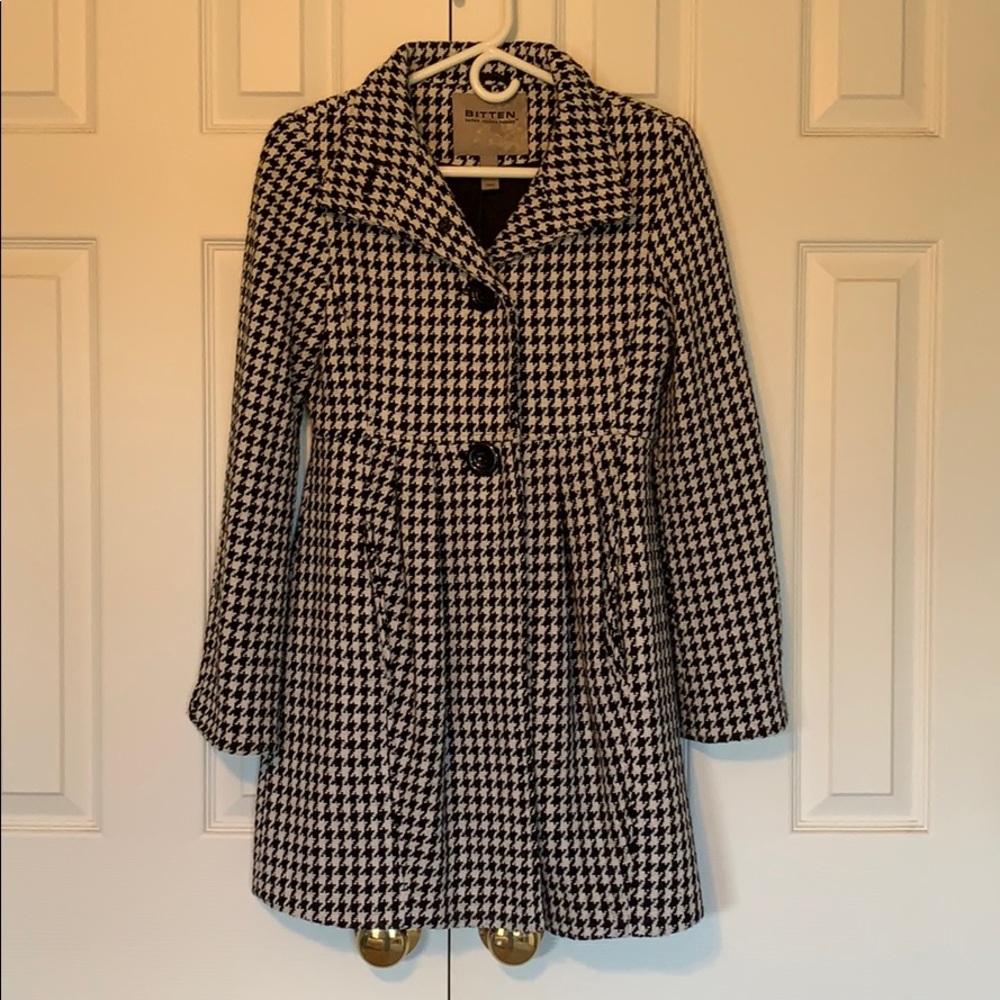 Houndstooth coat